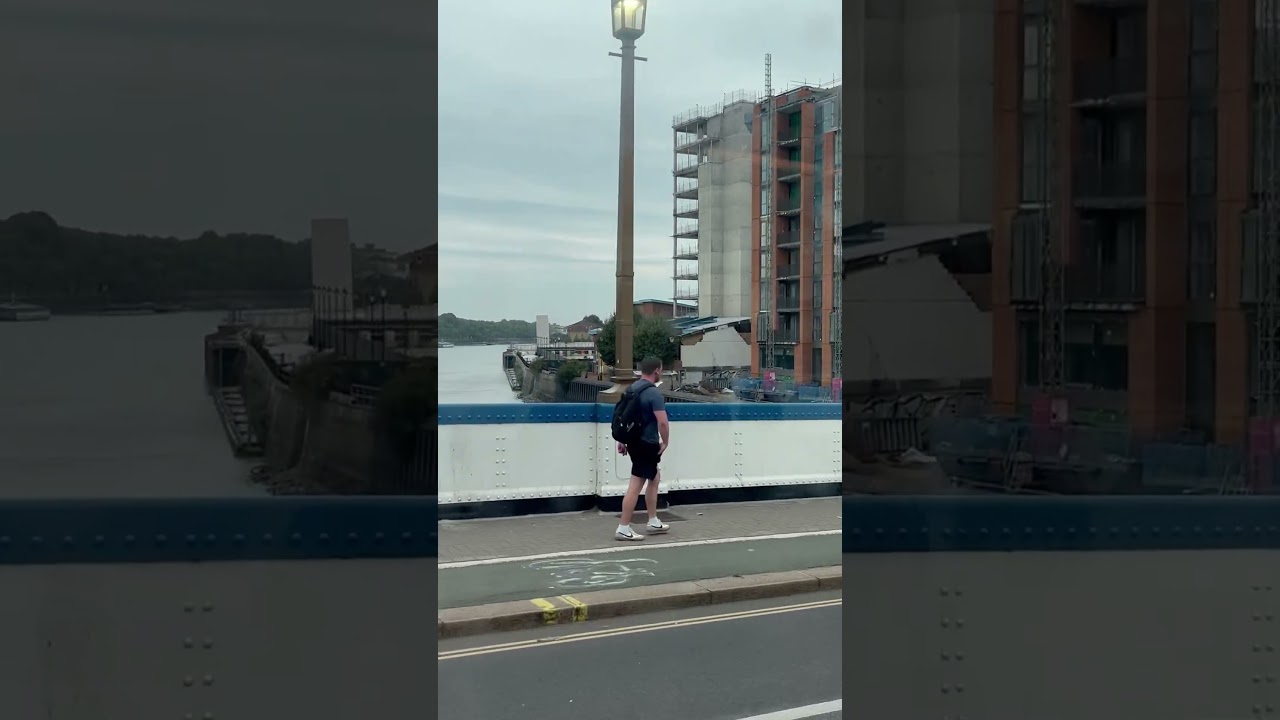 The Wandsworth Bridge