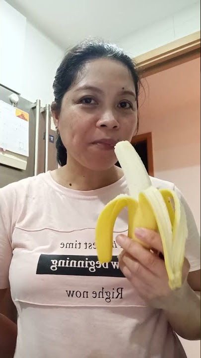 EATING   BANANA #asmr #satisfying #yummy #Banana #short