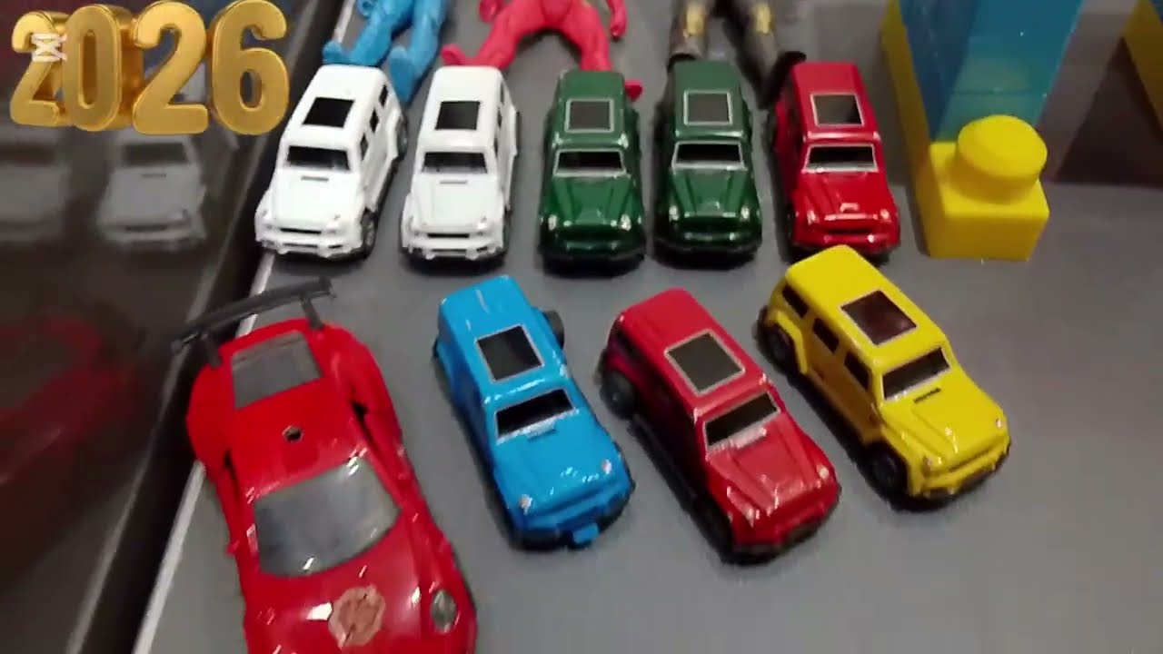 "Playing Toys with Me & Enjoy Fun Time! Hot Wheels & Thomas Train Play 