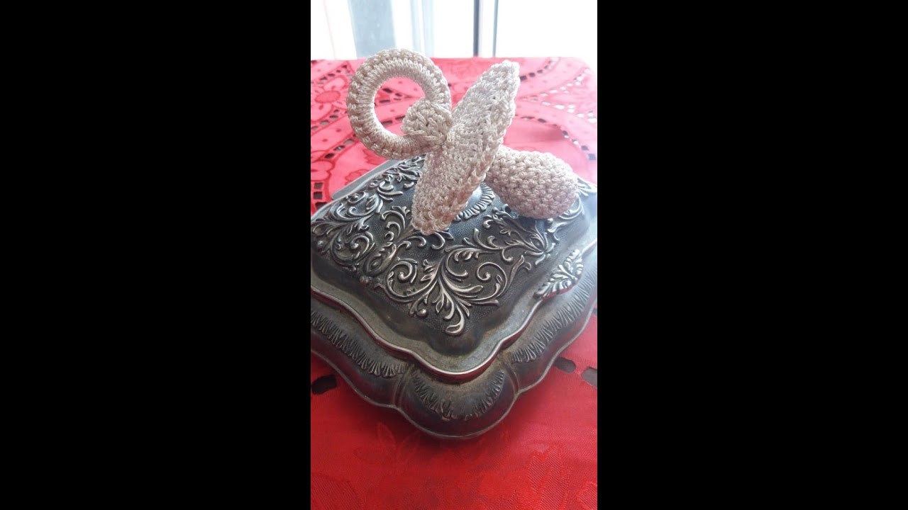 Bomboniera Ciuccio all'uncinetto