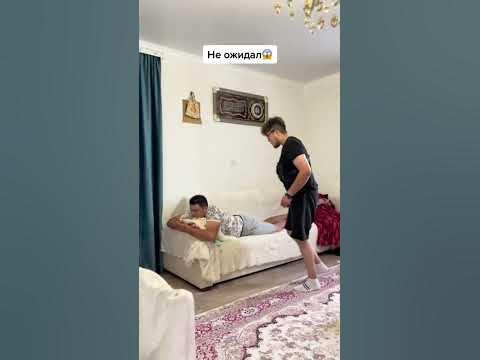 ПОРВАЛ ФУТБОЛКУ БРАТА - YouTube