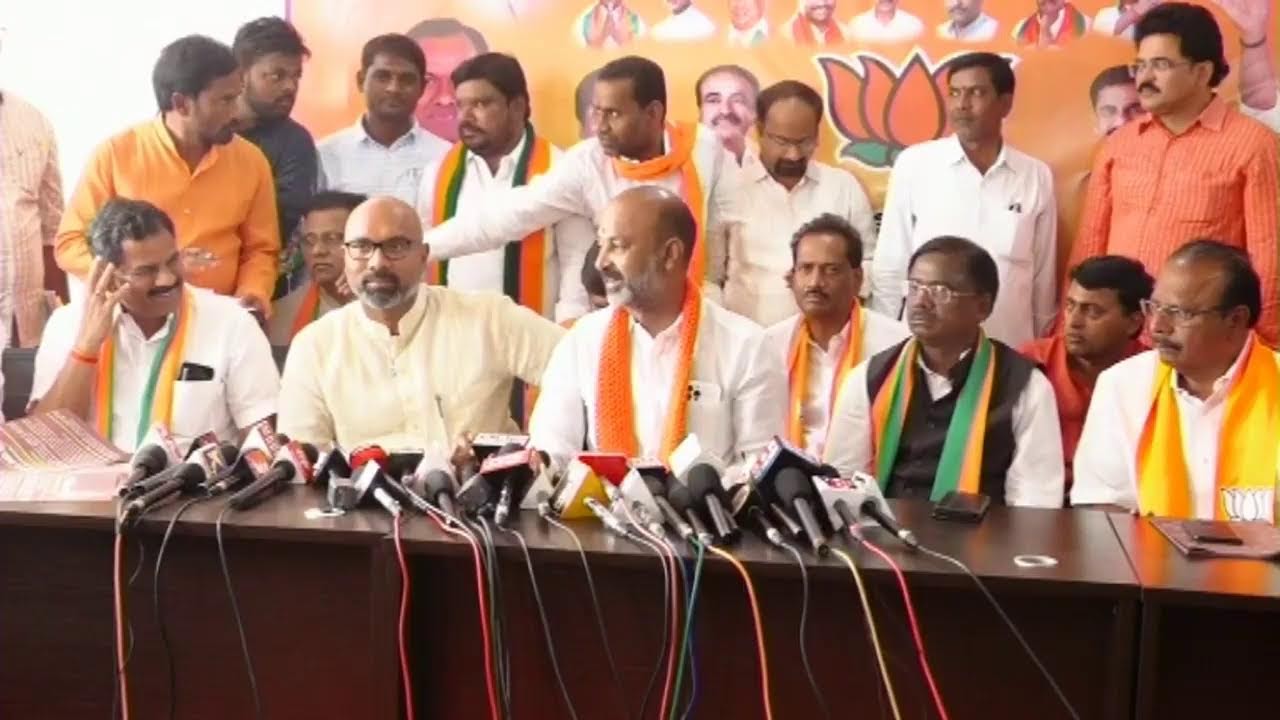 Live: Release of Chargesheet against TRS at Munugode