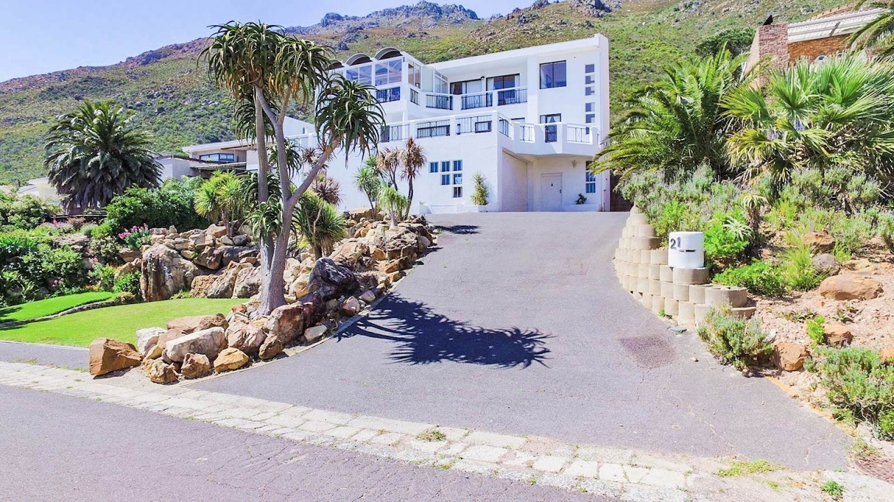 5 Bedroom House for sale in Western Cape Boland Gordons Bay