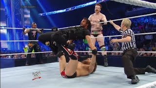 Daniel Bryan, Rey Mysterio & Sheamus Vs. The Shield Dean Ambrose, Roman Reigns & Seth Rollins