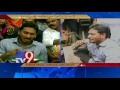 Jagan meets Garagaparru villagers