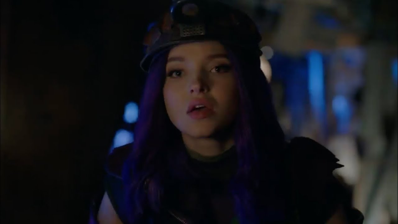 Descendants 3 Mal And Celia Sneak Into Hades S Lair Clip 41 Youtube