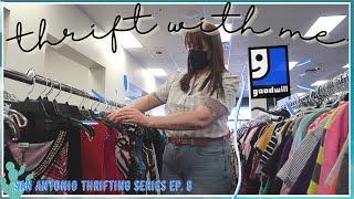 THRIFT With Me at GOODWILL in San Antonio Texas thrifting my 90 s kid dream item