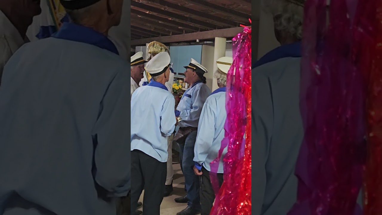 Folia de Reis Bandeira Flor da Noite de José Maria de Aperibé - RJ em Estrada Nova - RJ