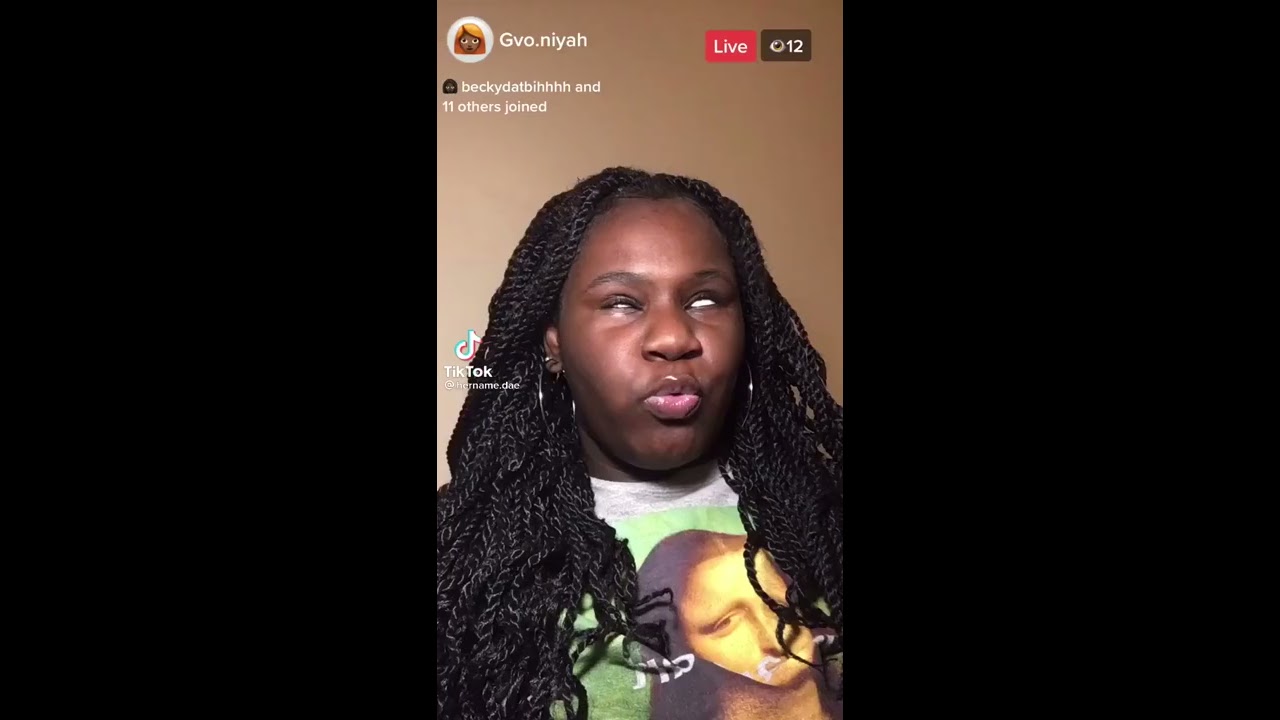 The Ghetto 8th Grader Switches Up When Her Mom Joins Live