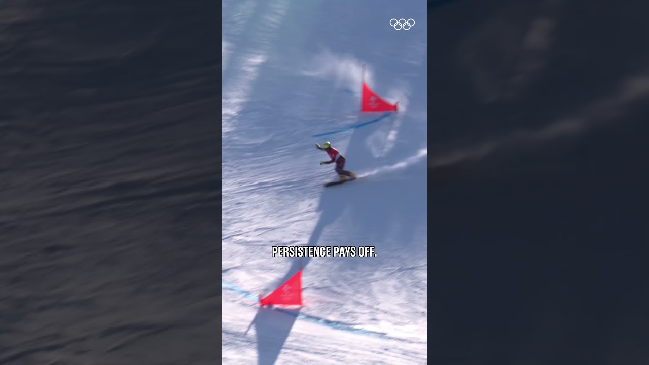 Benjamin Karl finally claimed his first Olympic gold at Beijing 2022. 🥇🏂✨