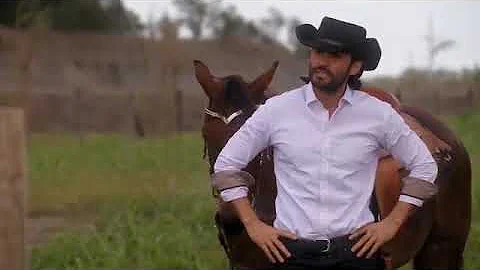 Tierra de Reyes- Arturo y Leonardo se golpean