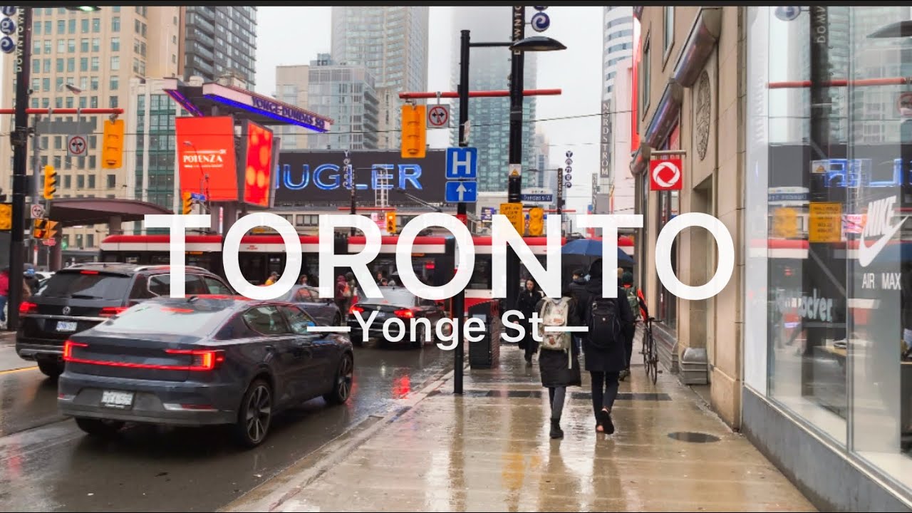 Toronto, Canada 🇨🇦 Walking tour down the Yonge St. Toronto in the rain day 2023 4K