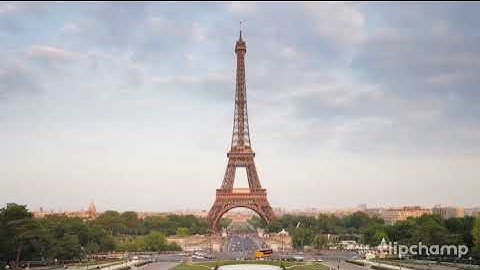 Eiffel Tower Zoom Video Background