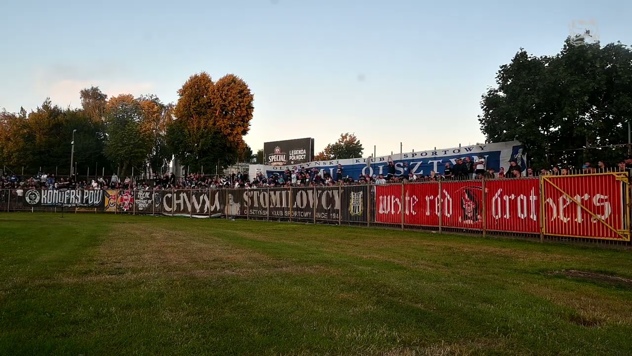 Doping kibiców Stomilu Olsztyn na meczu z Olimpią Elbląg (10.08.2022 r.)