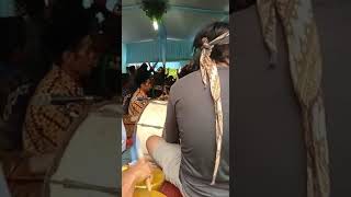 KESENIAN JAWA TENGAH DANGSAK PERKUTUKAN