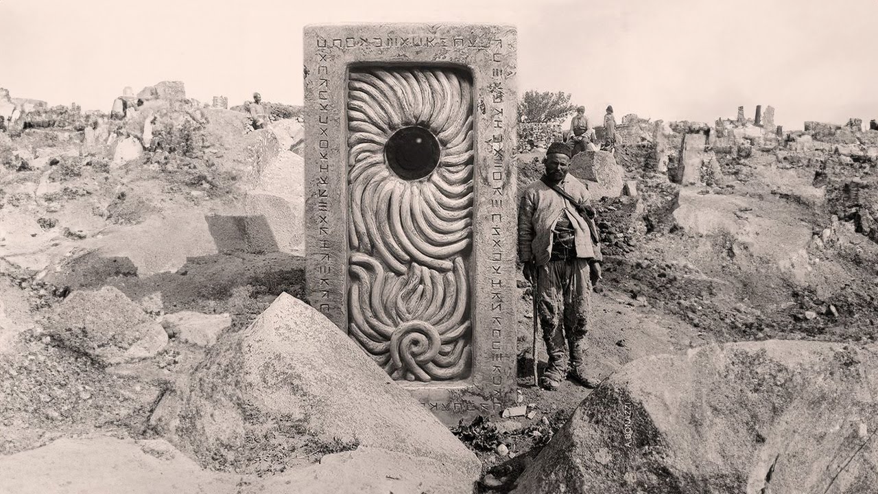 UNSETTLING Ancient Artifacts in HISTORY That Defy Explanation - YouTube