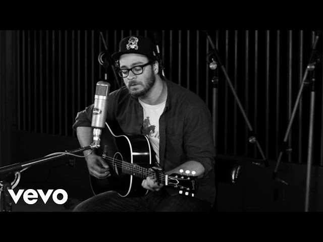 Amos Lee - Christmas In Prison (1 Mic 1 Take)