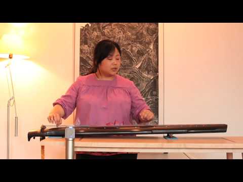 Guqin Ms Judy Yeh performs "Thrice (Parting for) Y...