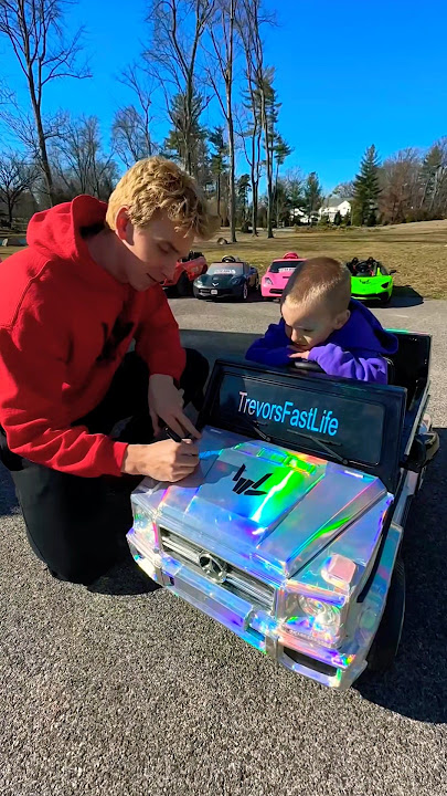 Mini Supercar EPIC milik adik kecil!