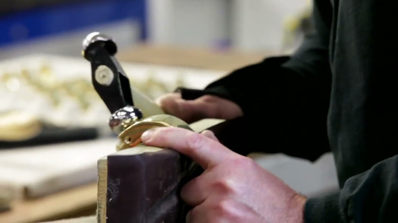 Hand Hammering Bridge Lever Handle