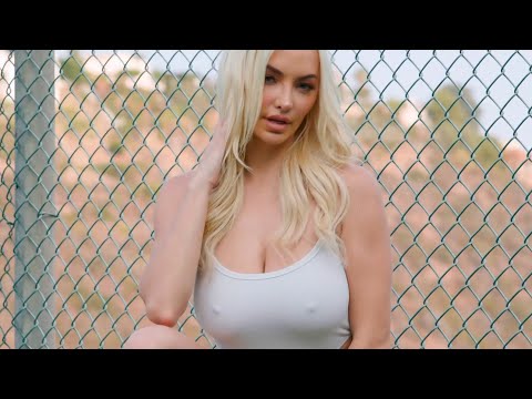 Lindsey Pelas x Fashion hub White Tank. Hot beautiful sexy models 😍