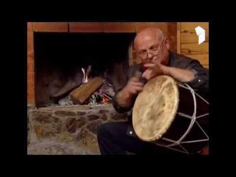 ✔ ძალიან საყვარელი ბაბუ, რომელიც არაჩვეულებრივად უკრავს