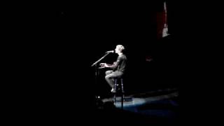 Bert Ostyn zingt How Short a Time Does It Take (Saint Amour, 2010)