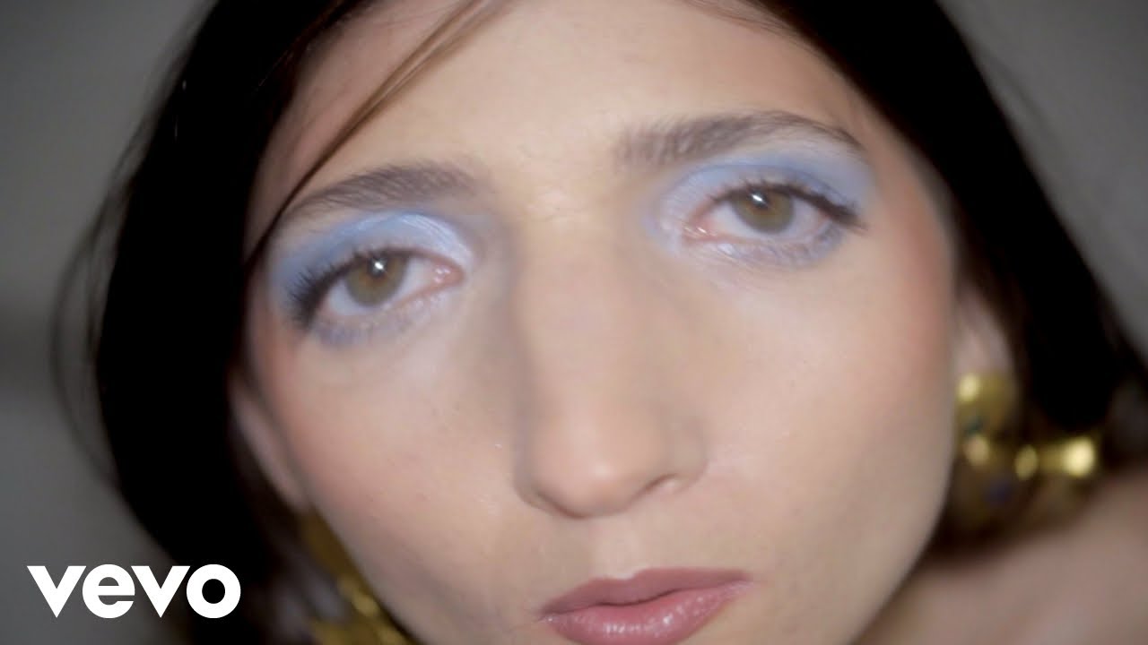 Revenge Wife - Niente (Official Video)