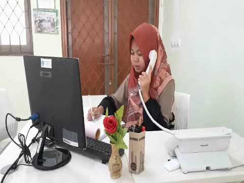 Menulis Pesan Singkat dalam Bahasa Inggris pada Tingkat Operasional