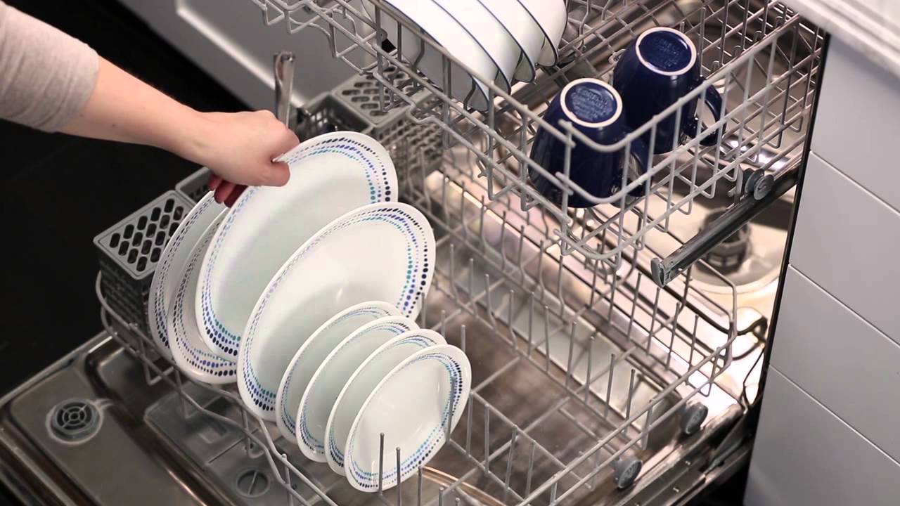 דגם Ocean Blues מסדרת Livingware, צלחות קורל מבית קורנינג