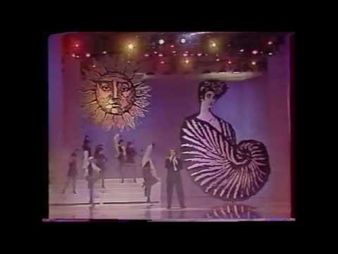Les Ballets de Rédha, chanteur Félix GRAY, chanson " La Gitane " 1987