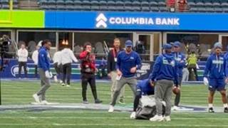 Sam Darnold pregame warmup