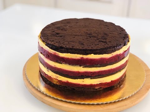Video: „Berry“torta