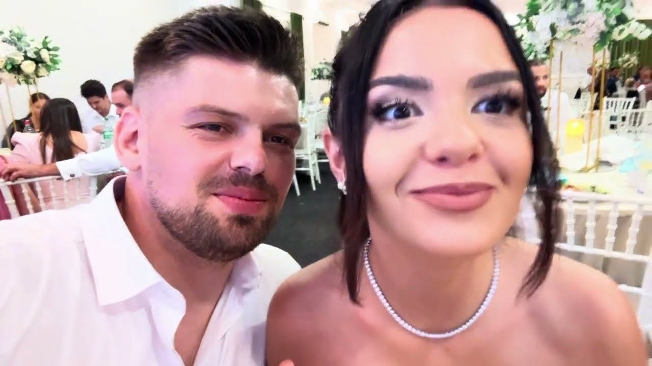 Rochia Amaliei a cedat! Probleme! Ne-am distrat la nunta vecinei mele! A venit mama acasa!