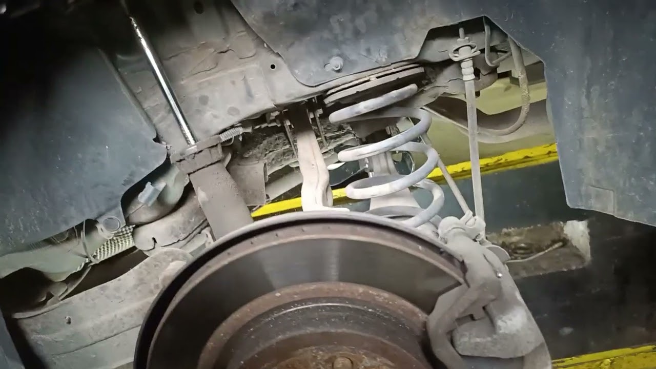 insignia 2.0 replace rear shock absorbers