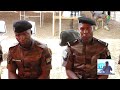 Le Directeur Général des Douanes, Dr Yves Kafando, félicite les Douaniers