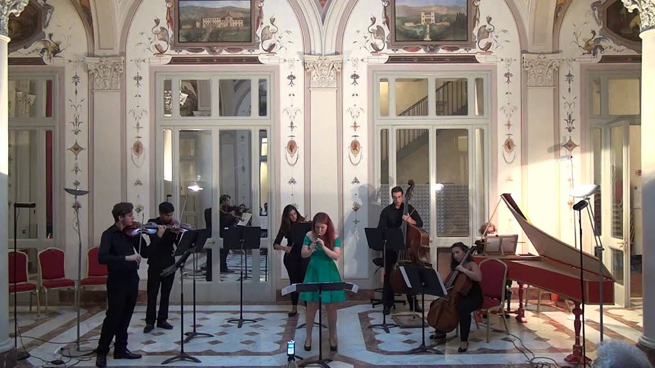 Vivaldi Concerto for Flautino in C major, RV 443 - Lenka Molcanyiova