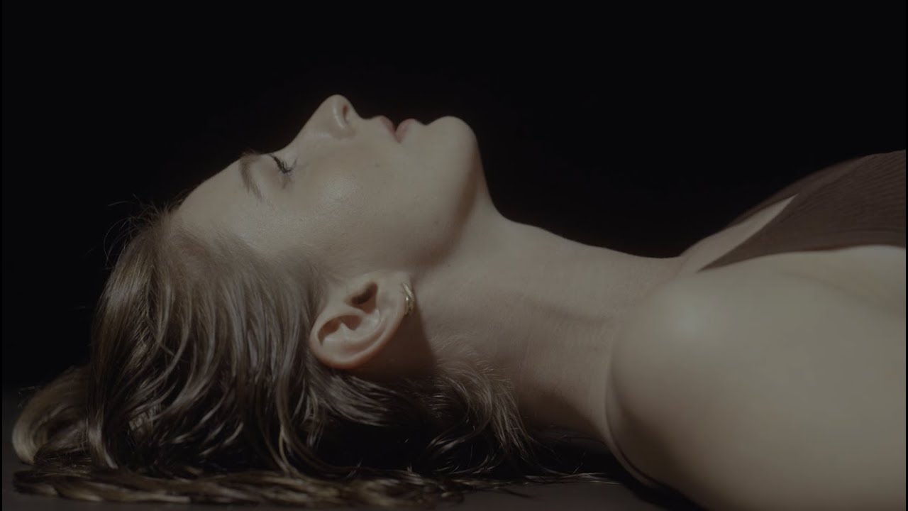 syd B - Freezing (Visualizer)