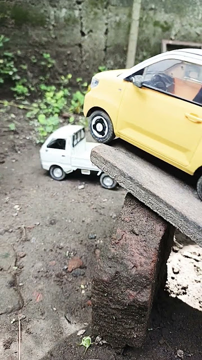 pick up vs car#pickup #pickupoleng #truck #trucks #truckdriver #dumptruk #dumptruck
