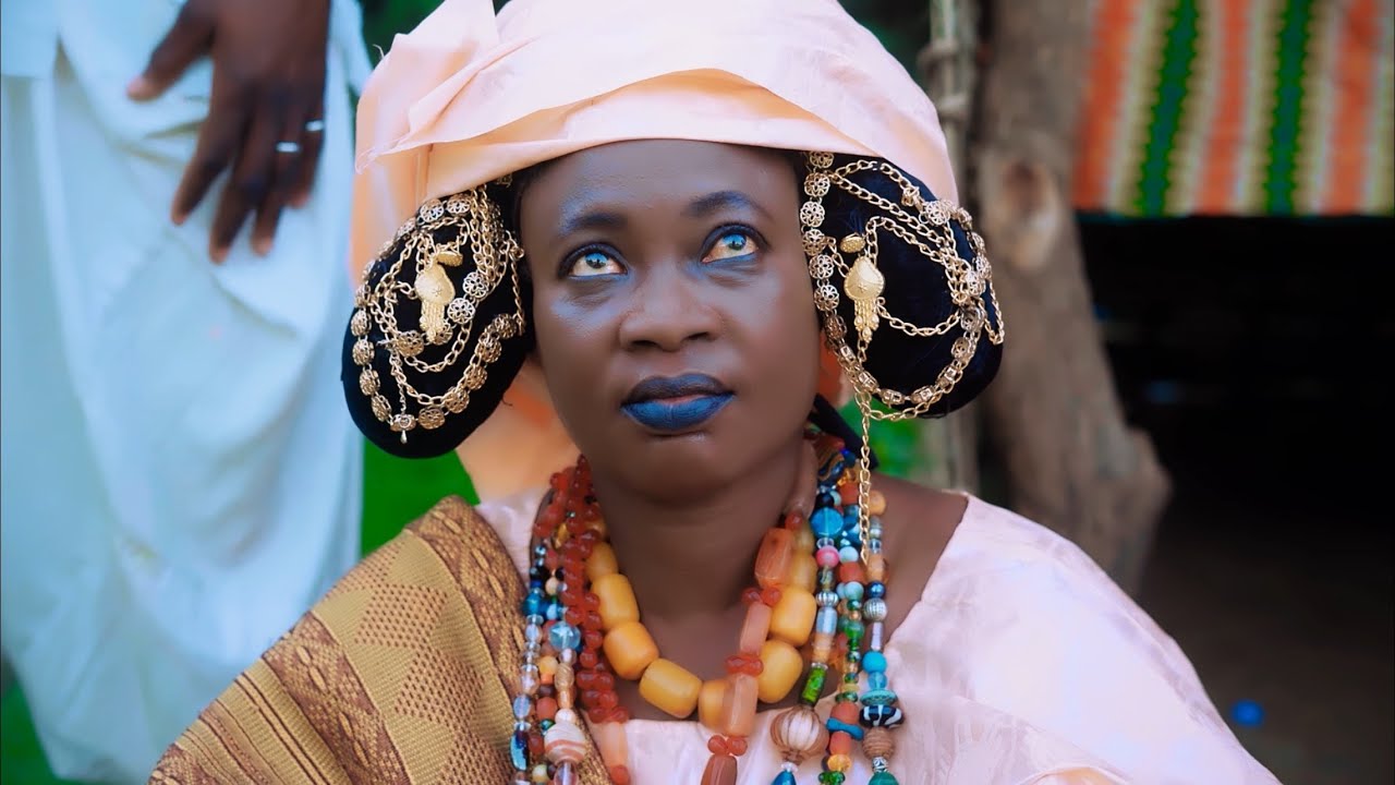 *BABA AXE THIOSSANE NO SÉRÈRE [clip officiel ]