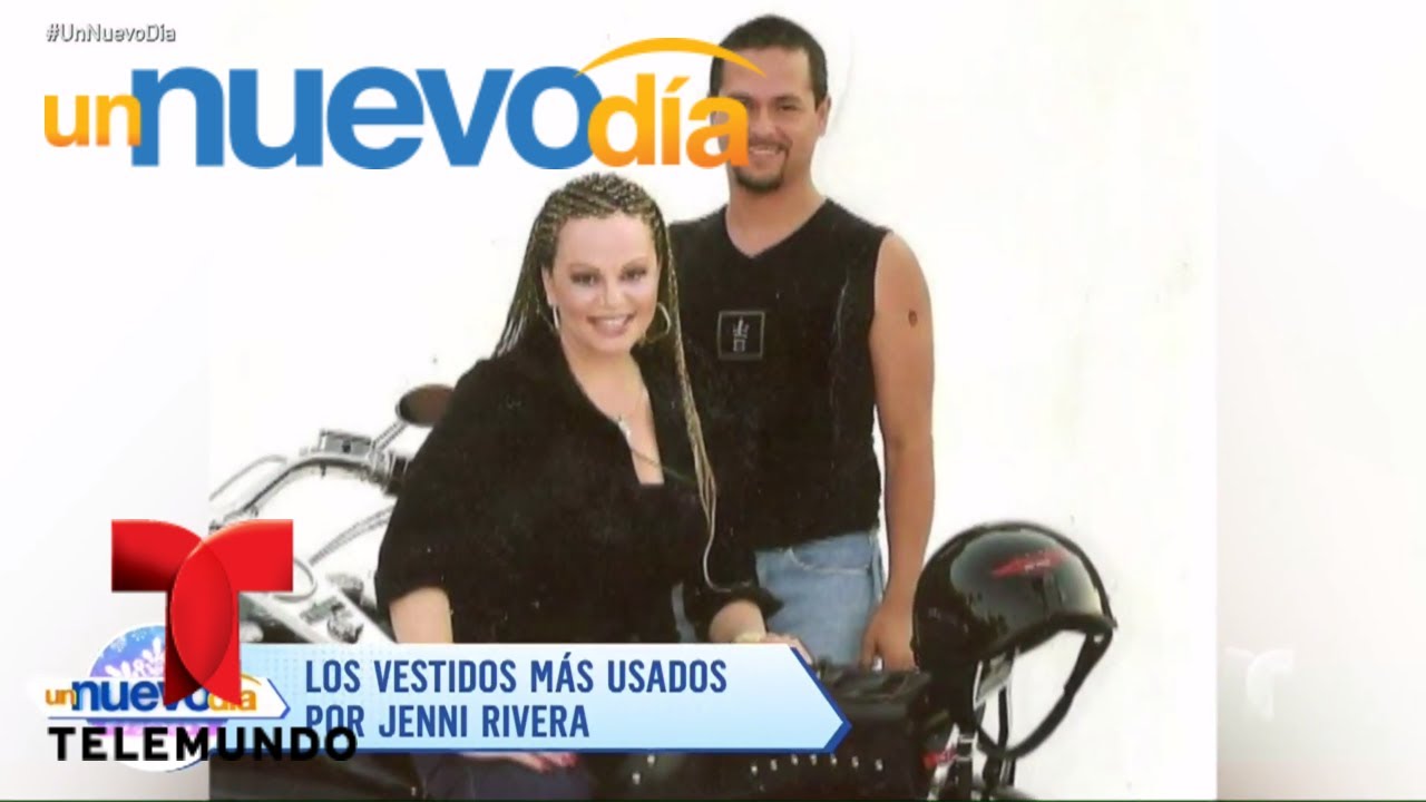 ¡Te mostramos los mejores vestidos de Jenni Rivera! | Un Nuevo Día | Telemundo