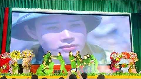 CÚC ƠI EM Ở ĐÂU   màn hoạt cảnh đã lấy đi nước mắt của bao người