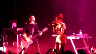 Garbage "happy only when it rains" Olympia 16052012.MTS