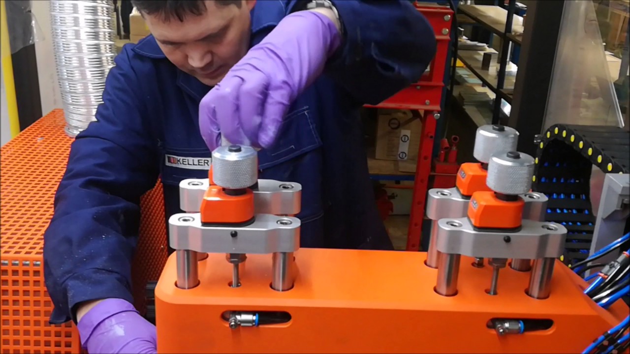 KELLER screen printing, sitodruk. Maszyna do drukowania na WKLĘSŁYCH