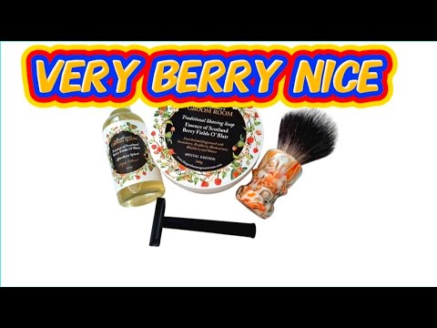 ⁣REX Page Safety Razor. Wickham Soap Essence of Scotland Berry Fields O'Blair Shaving Soap.