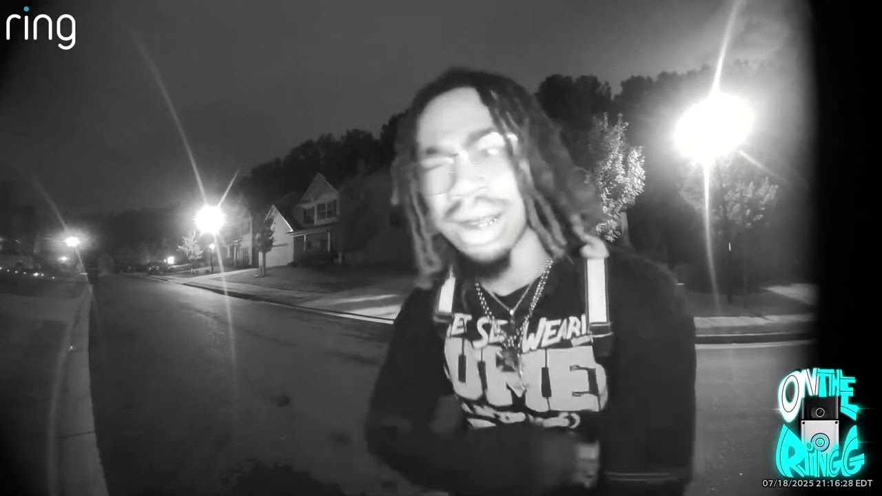 Lil Chika - A Simp & A Pimp "On The Ringg".