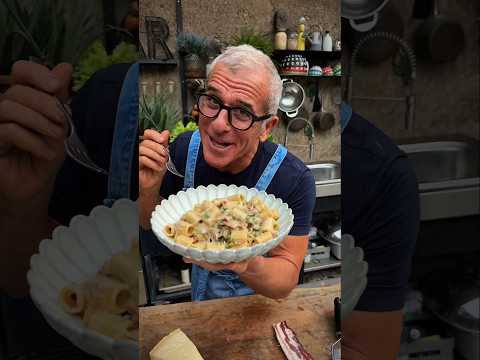 Pasta with Cream, Mushrooms and Peas