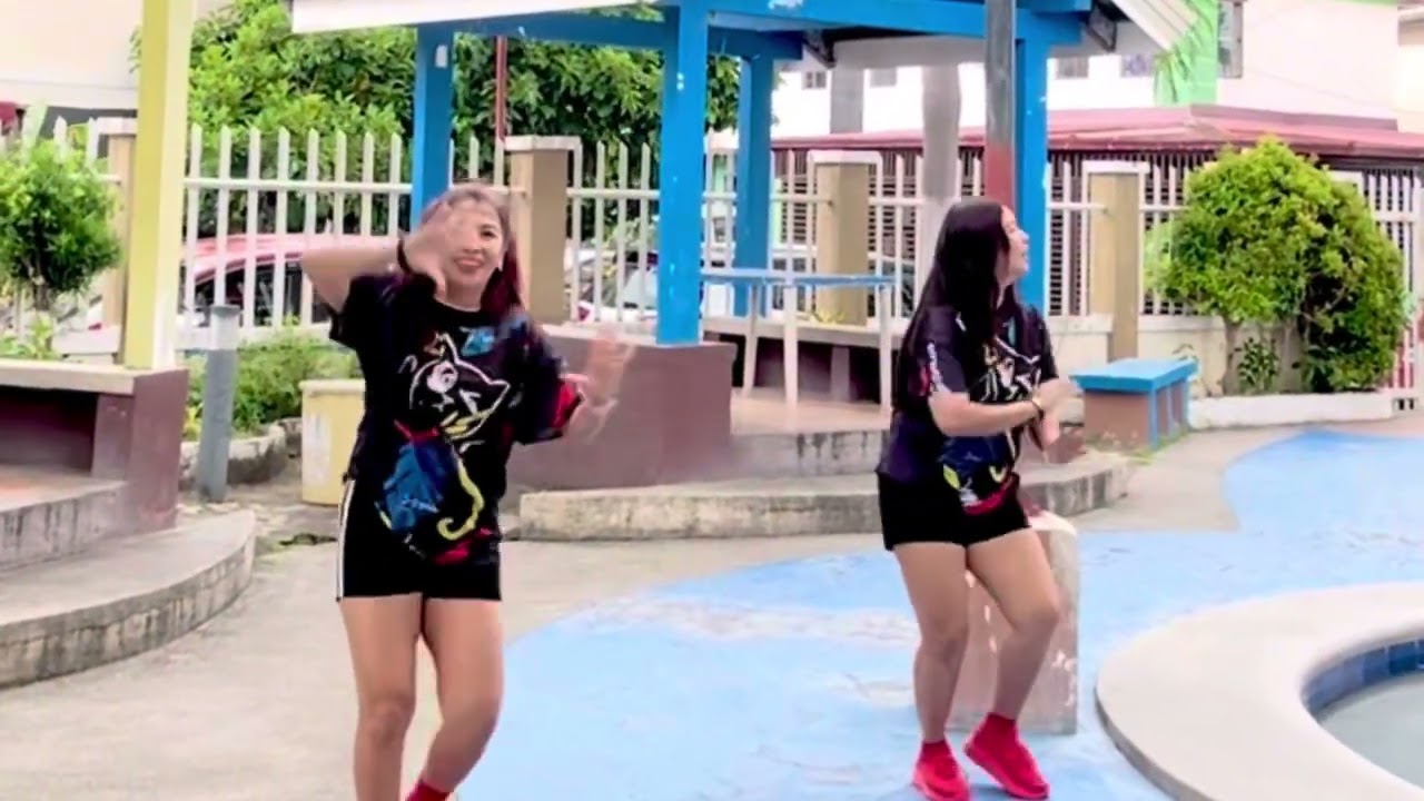 Comment Ca Va _Kellypotz_KellyMiyaw 