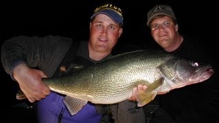 How to Catch Giant Night Walleye! "Angler's Xperience Episode 28"