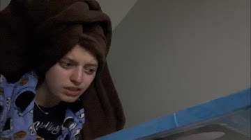 Catching up on advent 🎄🍫 Vlogmas Day 4|Miracle Girl